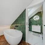 Chamber Luxury House
