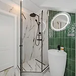 Chamber Luxury House كاوناس