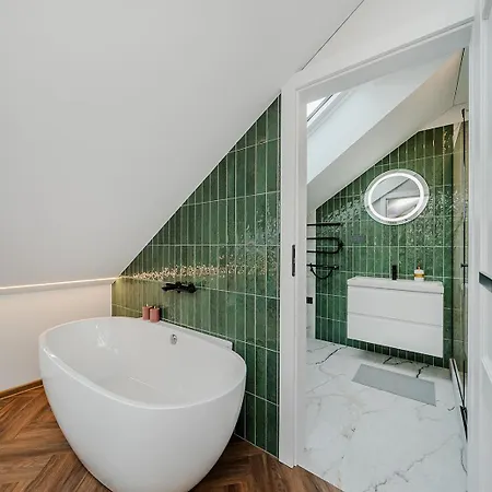 Chamber Luxury House