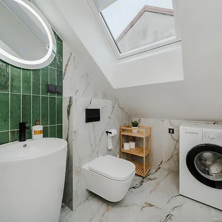 Chamber Luxury House