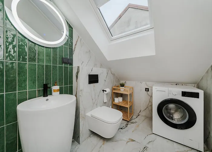 Chamber Luxury House